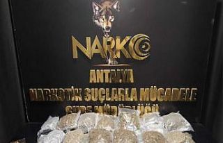 Antalya’da Nisan ayında 16 kilogram esrar, 19 kilogram...
