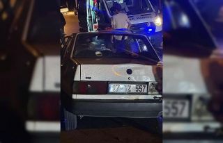 Antalya’da otobüs ile otomobil kafa kafaya çarpıştı:...