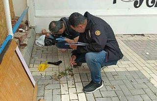 Apartman bahçesinde tabanca bulundu