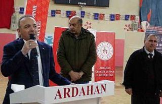 Ardahan’daki amatör spor kulüplerine ayni ve nakdi...