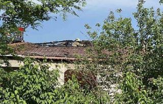 Arnavutköy’de yeşil alan ortasındaki metruk binada...