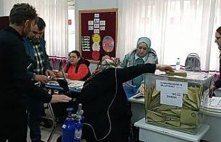 Artvin´de KOAH hastası engelli kadın oksijen tüpü...