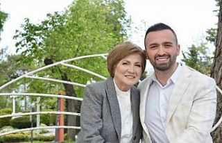 Ataş: "Tüm annelerin Anneler Gününü kutlarım"