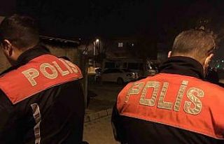 Aydın’da aranan şahıs kıskıvrak yakalandı