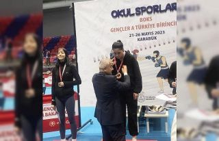 Aydınlı sporcular madalyalara doymuyor