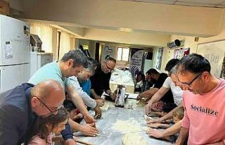 Babalara çocuk gelişimi eğitimi verildi