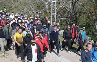 Bakan Akar ve Başkan Büyükkılıç Doğa Yürüyüşüne...