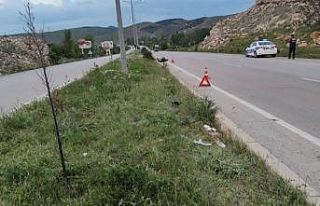 Bariyerlere çarpan otomobilin sürücüsü hayatını...