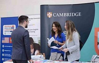 BARÜ ev sahipliğindeki toplantıda yabancı dil...