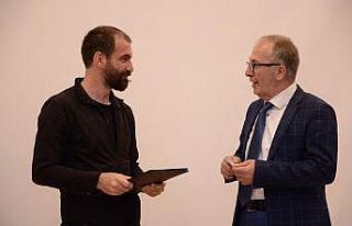 BARÜ mezunu Mehmet Cemil Aktaş’dan gururlandıran...