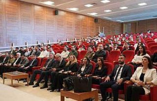 BARÜ’deki sempozyumda “Türkiye Yüzyılında...