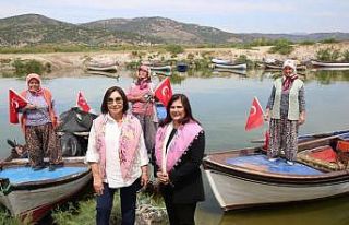 Başkan Çerçioğlu ve Kılıçdaroğlu emekçi kadınlarla...