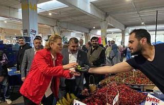 Başkan Hürriyet: "Pazarcı esnafı emeğin,...