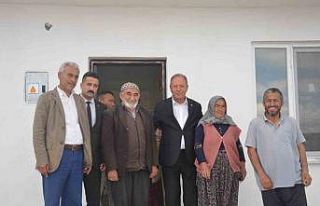 Başkan Oprukçu, evi depremde hasar gören ailenin...