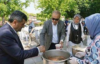 Başkan Uzundemir Müftülük hayır panayırına...