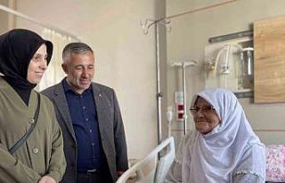 Başkan Yıldırım hastaları ziyaret etti