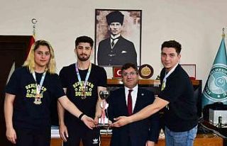 BAÜN Rektörü Oğurlu, Şampiyon Boksörlerle buluştu