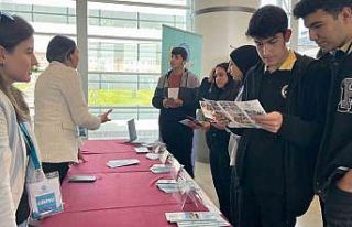 Bayburt Üniversitesi aday öğrencilerle bu kez Erzincan’daki...