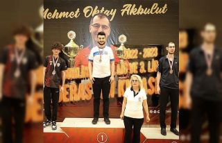 Bayburt Üniversitesi bowling başarılarına Federasyon...