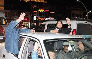 Bayburt’ta seçim kutlaması gece geç saatlere...