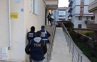 Bebek beşiğinden esrar çıktı