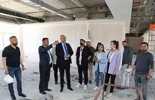 Belediye Başkan Vekili Aydın, halk kütüphanesi...