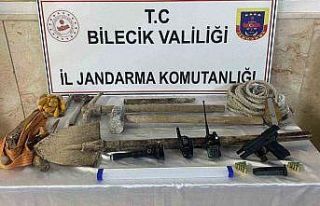 Bilecik’te kaçak kazı yapanlar suçüstü yakalandı