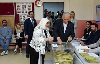 Binali Yıldırım Tuzla’da oyunu kullandı