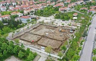 Binbirevler Kapalı Pazaryerinde çalışmalar devam...