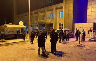 Bisikletiyle 3 metre yükseklikten düşen çocuk...