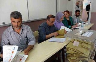 Bitlis’te yapılan seçimlerde iki parti meclise...