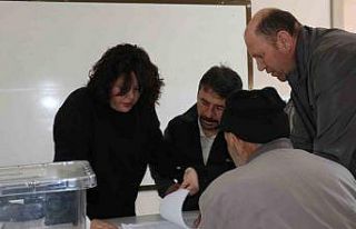 Bolu’da oy verme işlemleri başladı