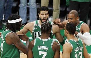 Boston Celtics, konferans finaline yükseldi