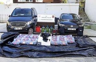 Botla Bulgaristan’a geçmeye çalışan kaçak göçmenler...