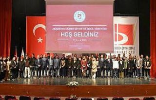 BŞEÜ’de ‘Akademik Cübbe Giyme ve Ödül Töreni’...