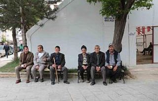 Bu ilçede bitmek bilmeyen depremler ilçe sakinlerini...