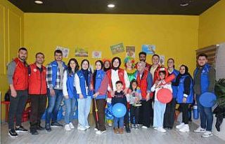 Bu proje sosyalleştiriyor: Sosyal medyadan uzaklaşan...