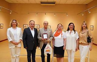 Bu serginin geliri eğitime gidecek