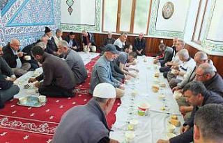 Burhaniye’de Sabah Namazı buluşmaları devam ediyor