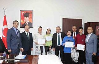 Bütün soruları bilerek il şampiyonu oldular