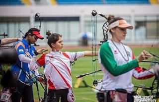 Büyükşehir okçularının bulunduğu milli takım...