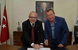 Büyükşehirden Gölmarmaralı üreticilere destek