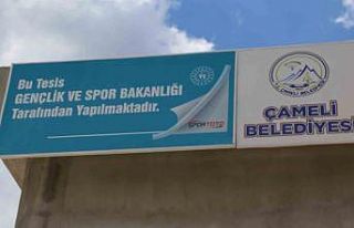 Çameli Gençlik Merkezi hızla yükseliyor