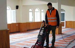 Camiler hijyenik hale getiriliyor