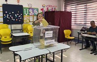 Çanakkale’de oy verme işlemi başladı