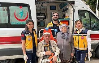 Çanakkale’de sağlık ekipleri oy kullanmak isteyen...