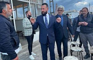 Çat Horasan’da vatandaşlarla bir araya geldi