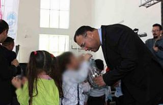 Ceza İnfaz Kurumu’nda anne yanında kalan çocuklara...