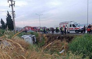 Cezaevi nakil aracı şarampole devrildi: 10 yaralı