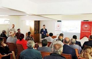 Çiftçilere zeytin üretimi ve kalitesinin artırılması...